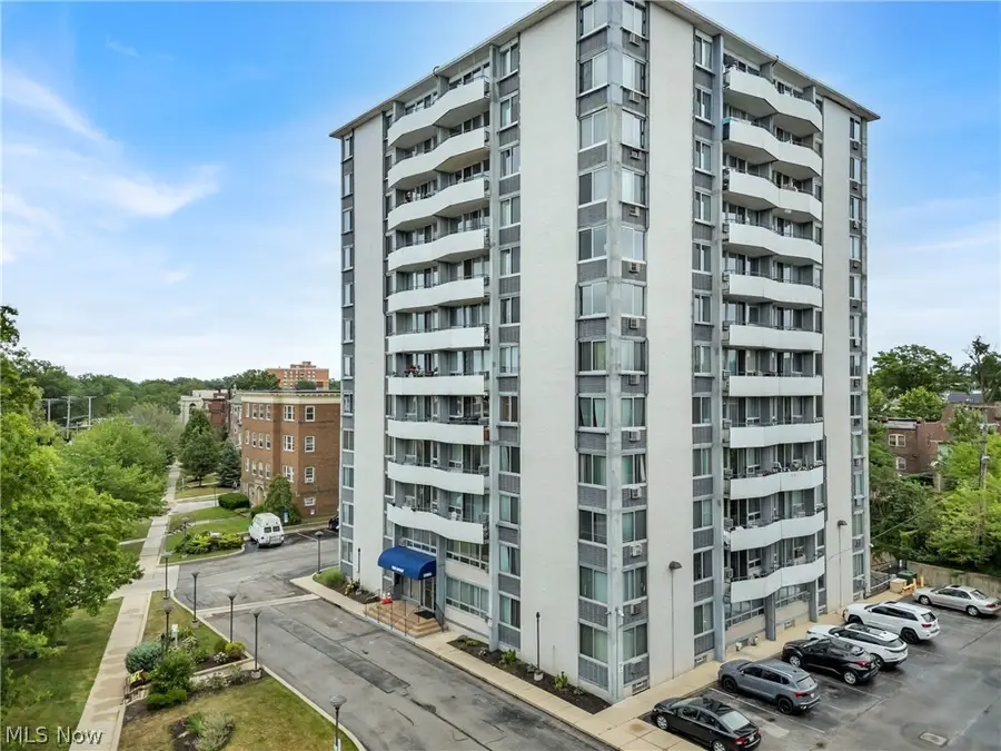11811 Lake Avenue #703, Lakewood, OH 44107 - #2