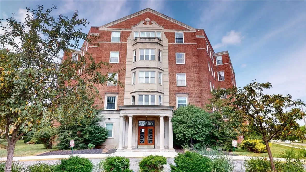 13800 Fairhill Road #111, Shaker Heights, OH 44120 - #1