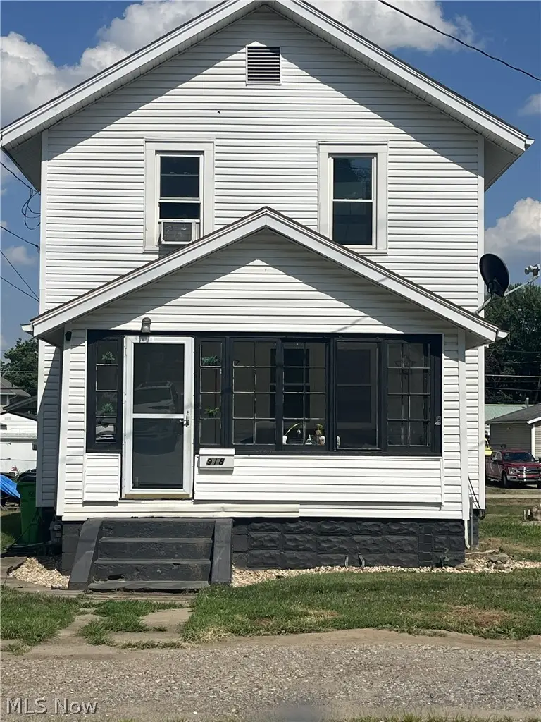 918 9th Sw Street, Massillon, OH 44647 - #1