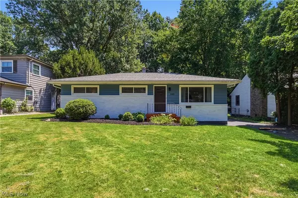 3085 Englewood Drive, Stow, OH 44224