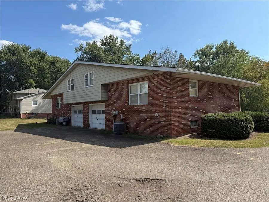 6640 Palmer Nw Drive, Canton, OH 44718 - #2