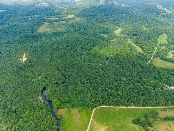 Peaker Run Road, Macksburg, OH 45746