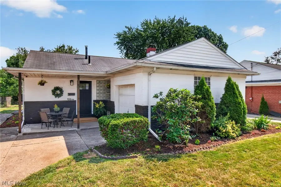 514 6th Nw Street, North Canton, OH 44720 - #3