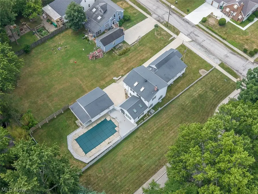 225 Stanmary Drive, Berea, OH 44017 - #2