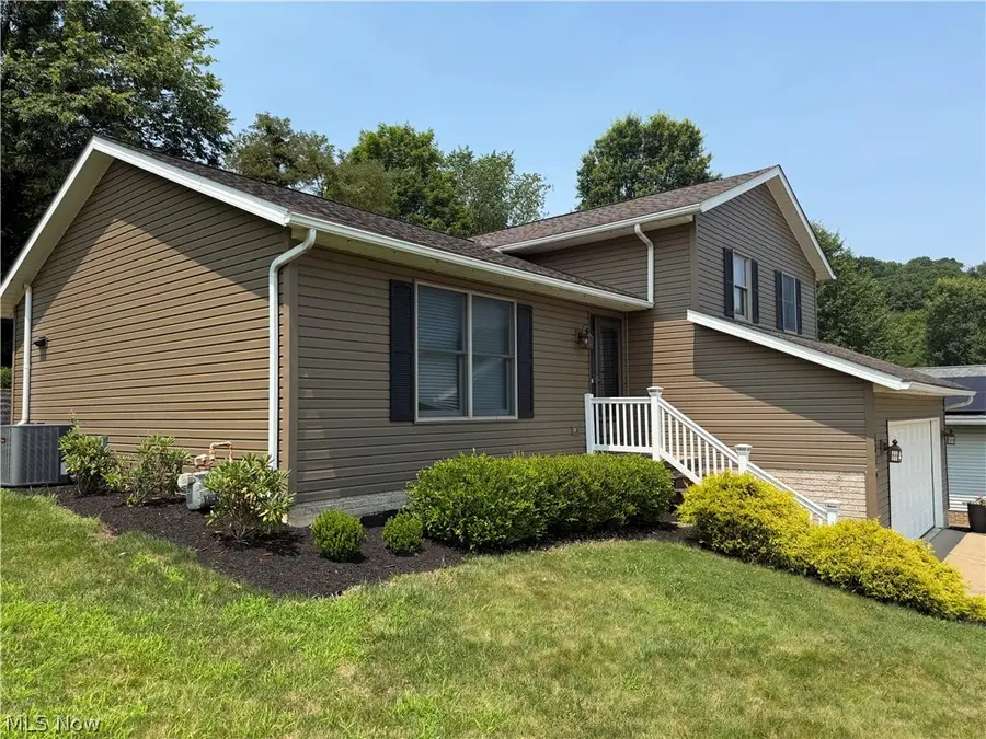1016 Thomas Sw Drive, New Philadelphia, OH 44663 - #3
