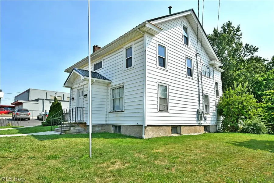 3238 Youngstown Se Road, Warren, OH 44484 - #3