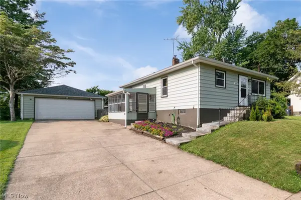 1880 Adelaide Boulevard, Akron, OH 44305