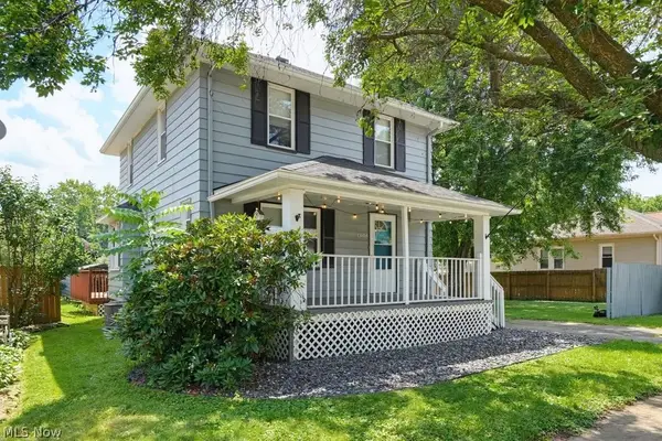 1866 Flint Avenue, Akron, OH 44305