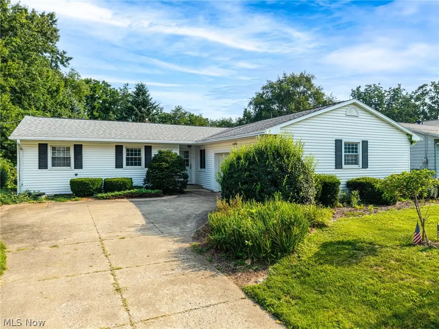 241 Hilltop Drive, Doylestown, OH 44230 - #2