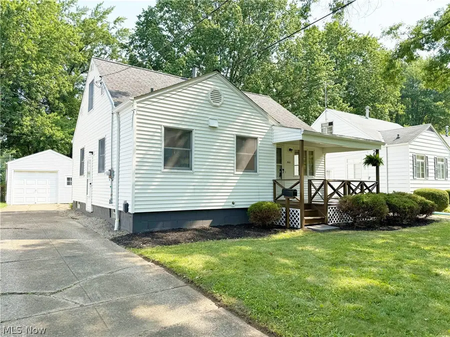 522 Eastern Heights Boulevard, Elyria, OH 44035 - #2