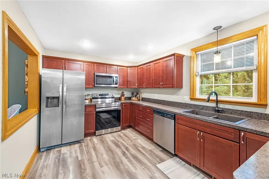 6342 Manchester Road, New Franklin, OH 44216 - #2