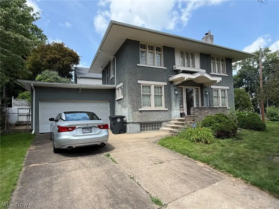 254 N Highland Avenue, Akron, OH 44303 - #2