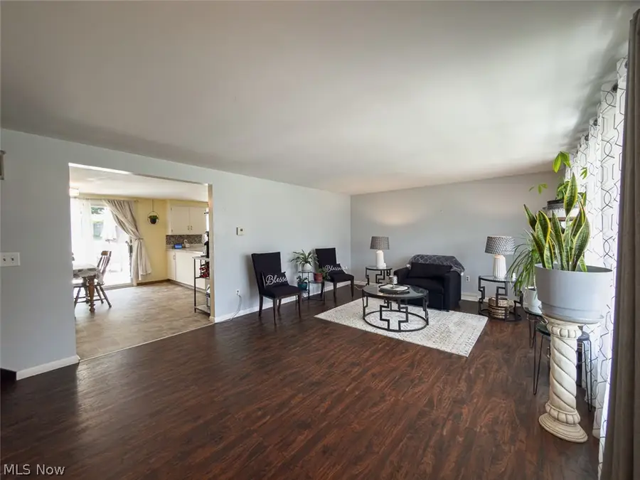 4935 Quincy Nw Street, Canton, OH 44708 - #3