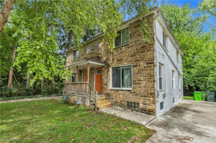 102 Hartman Street, Berea, OH 44017 - #3