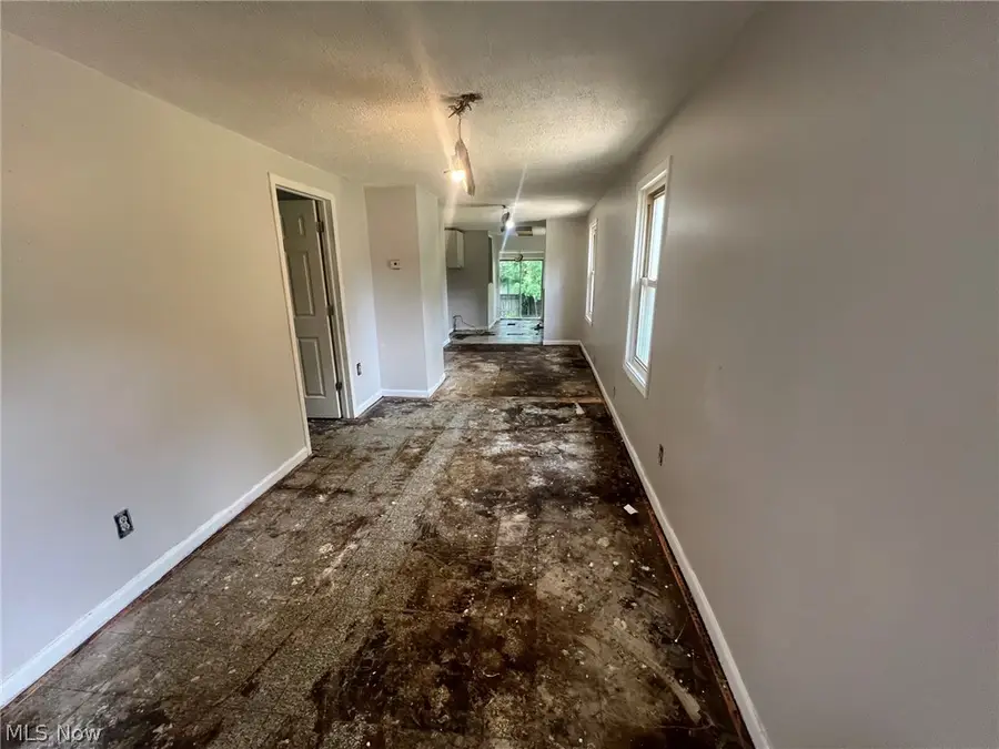 212 Pauline Avenue, Akron, OH 44312 - #2