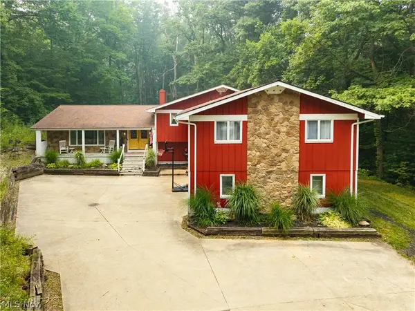 2124 Hinckley Hills Road, Hinckley, OH 44233