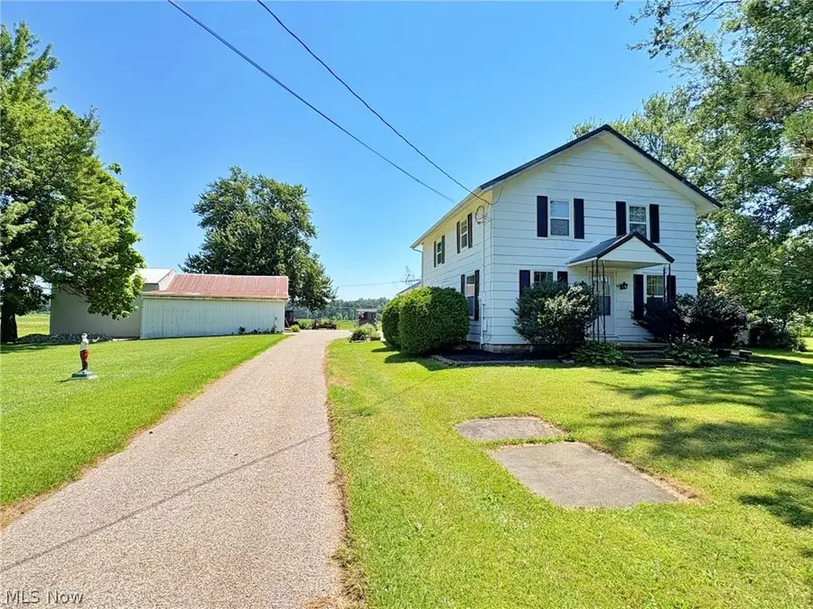 10677 Baumhart Road, Amherst, OH 44001 - #3