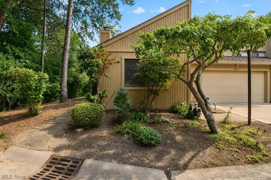 9659 Abbeyshire Way, Concord, OH 44060 - #2