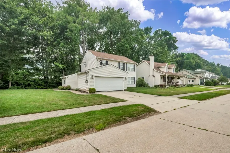 6472 Monroe Lane, North Ridgeville, OH 44039 - #2