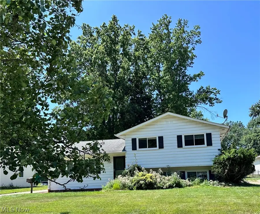 704 Robin Drive, Eastlake, OH 44095 - #2