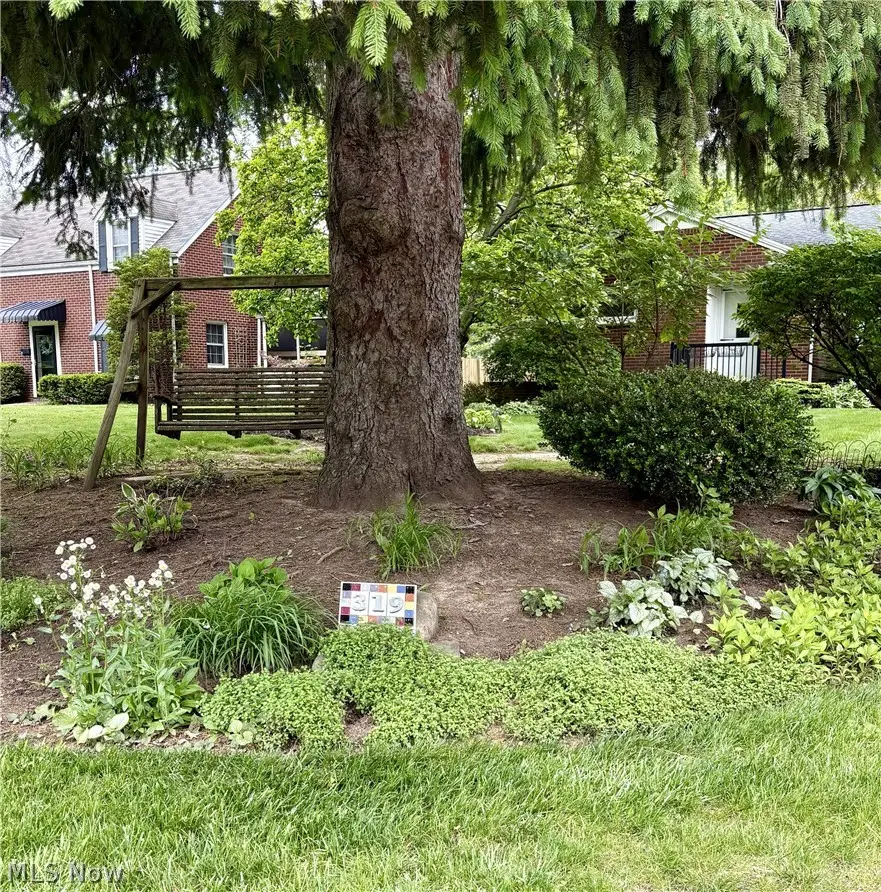 319 Bachtel Se Street, North Canton, OH 44720 - #3