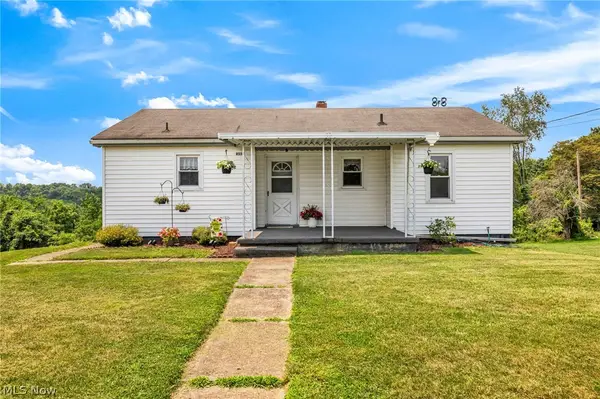 2557 Fernwood Road, Wintersville, OH 43953