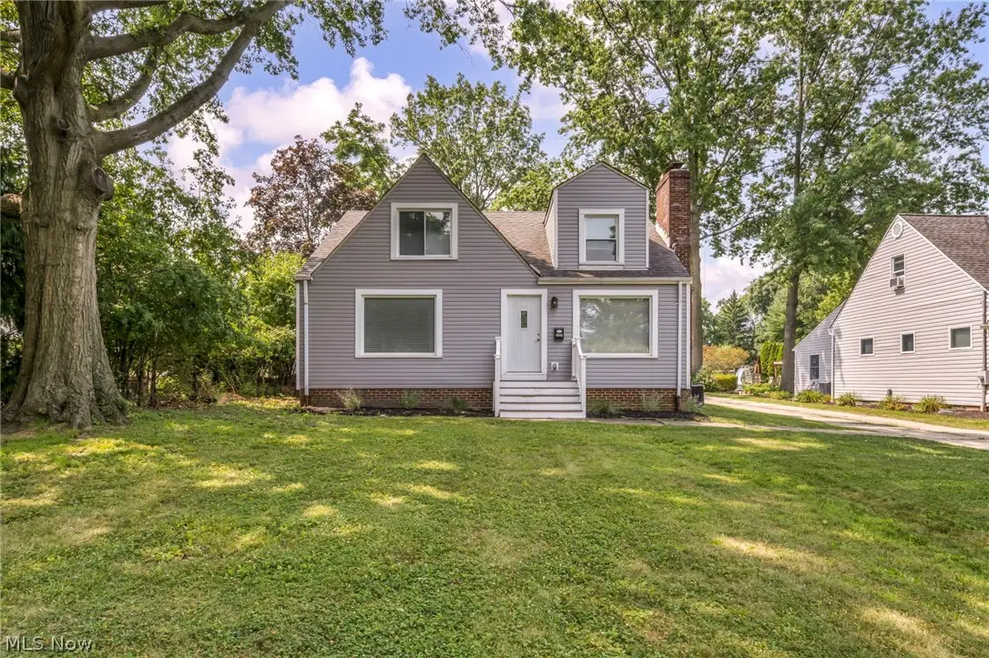 1703 Grantwood Drive, Parma, OH 44134 - #1