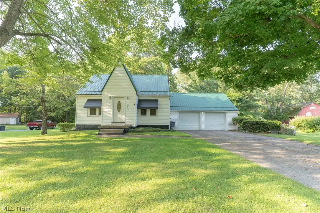 5510 Park Road, Leavittsburg, OH 44430 - #1
