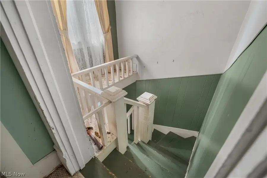 619 W Main Street, Geneva, OH 44041 - #3