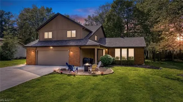 5062 Lansdowne Drive, Solon, OH 44139