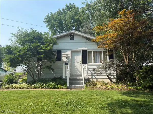 935 Carnegie Avenue, Akron, OH 44314