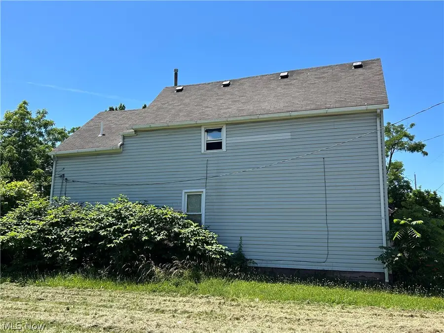 9418 Easton Avenue, Cleveland, OH 44104 - #2