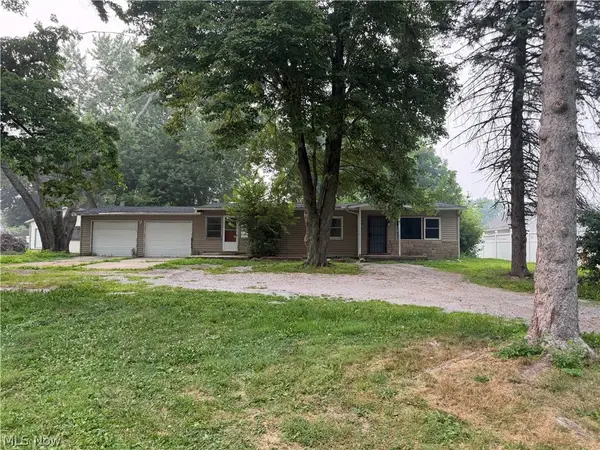 6933 Navarre Sw Road, Massillon, OH 44646