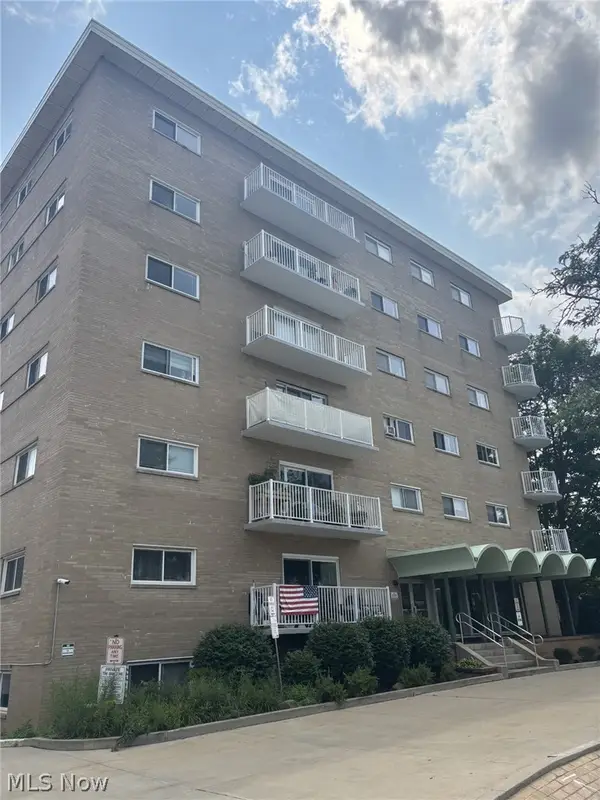 14567 Madison Avenue #211, Lakewood, OH 44107