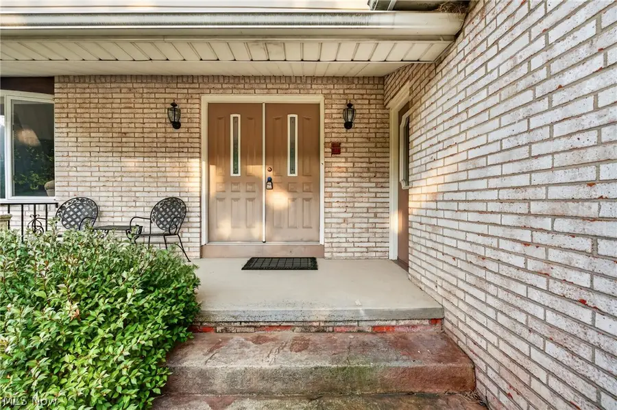 7171 Rustic Oval, Seven Hills, OH 44131 - #3
