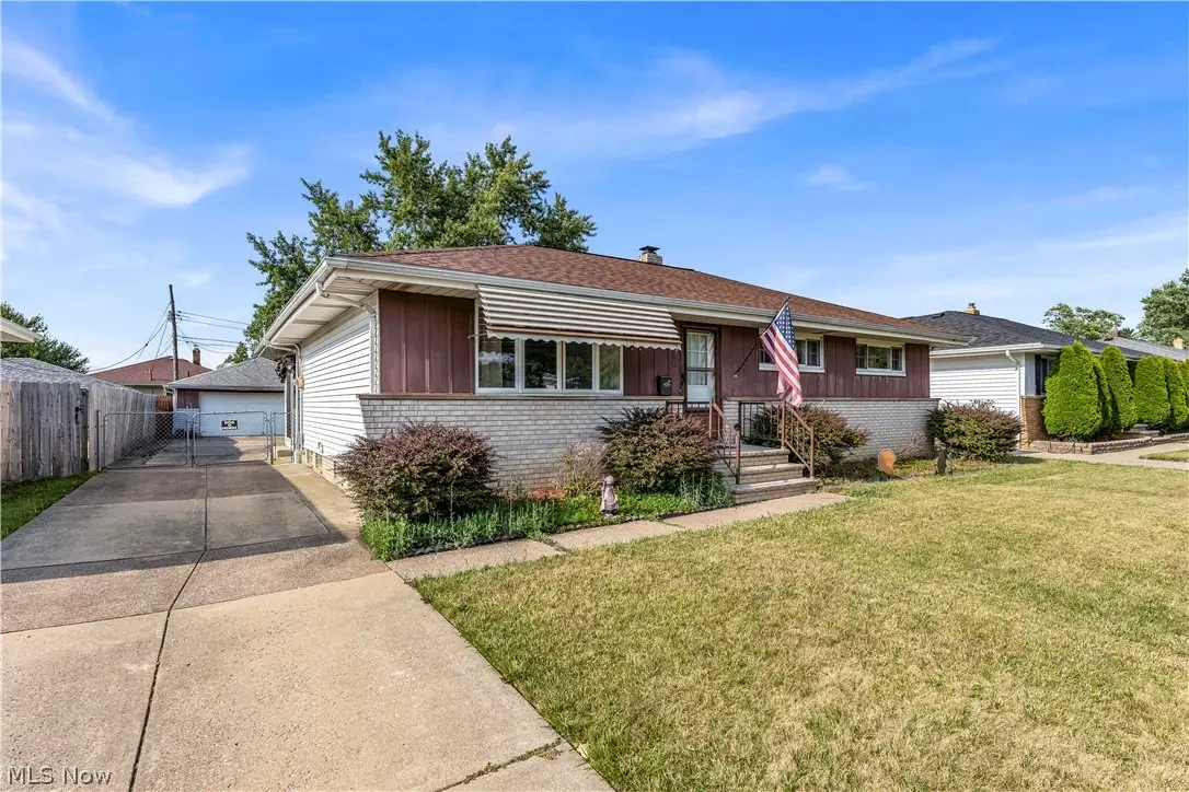 9560 Reichert Road, Parma, OH 44130 - #1