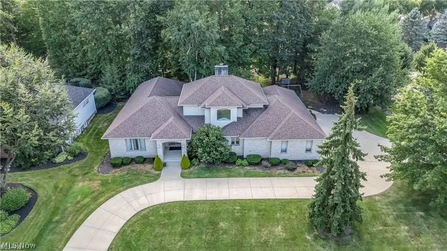416 Castle Pines Drive, Akron, OH 44333 - #3