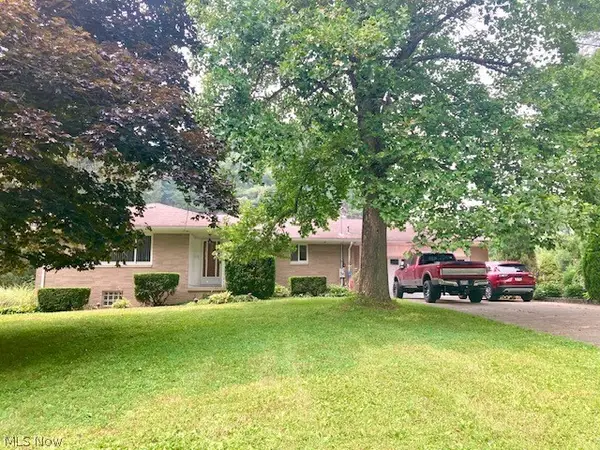 4474 Ridge Road, Wadsworth, OH 44281