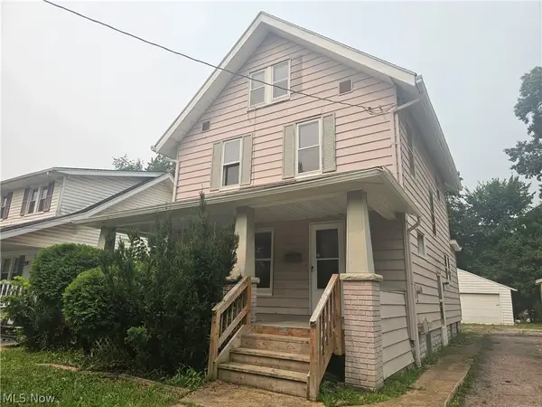 1098 Big Falls Avenue, Akron, OH 44310