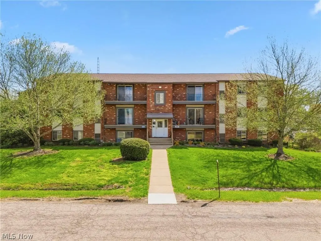 5240 Emil Sw Avenue, Navarre, OH 44662 - #1