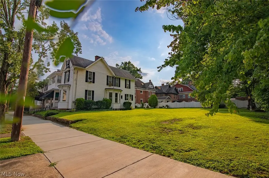 1207 Juliana Street, Parkersburg, WV 26101 - #3