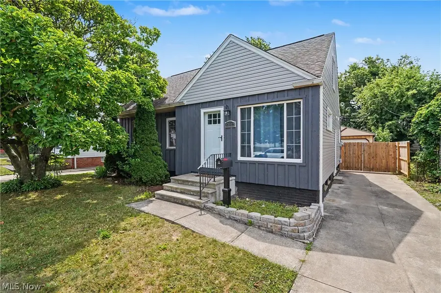13512 Woodward Boulevard, Garfield Heights, OH 44125 - #2