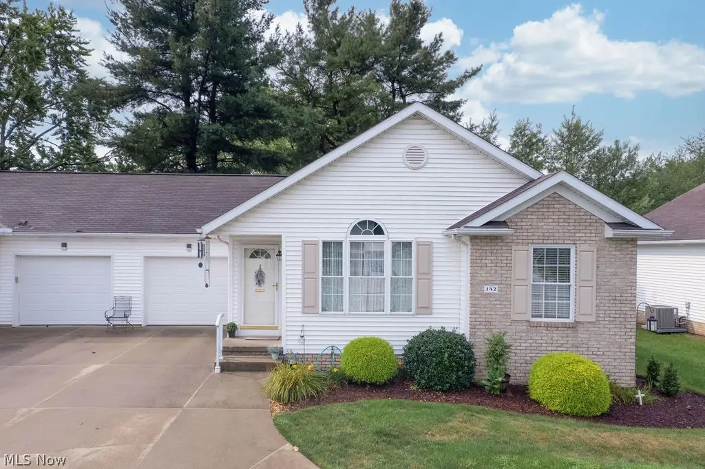 142 Carly Court, Hartville, OH 44632 - #1