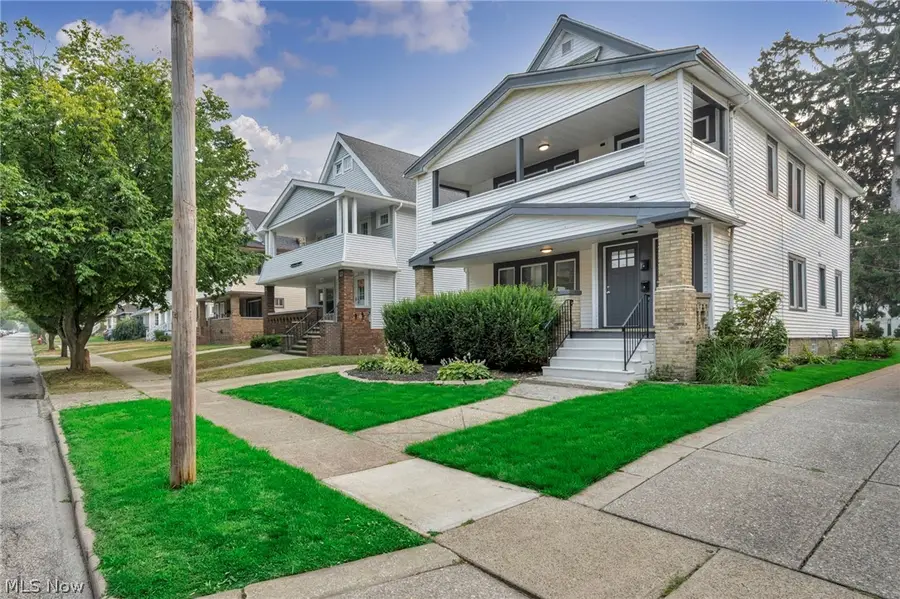 2124 Wascana Avenue, Lakewood, OH 44107 - #3