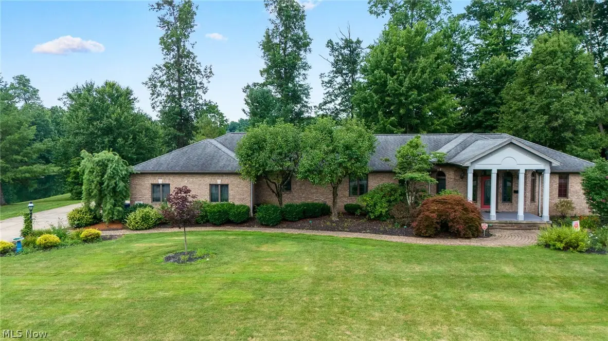 5201 S Saratoga Avenue, Austintown, OH 44515 - #1