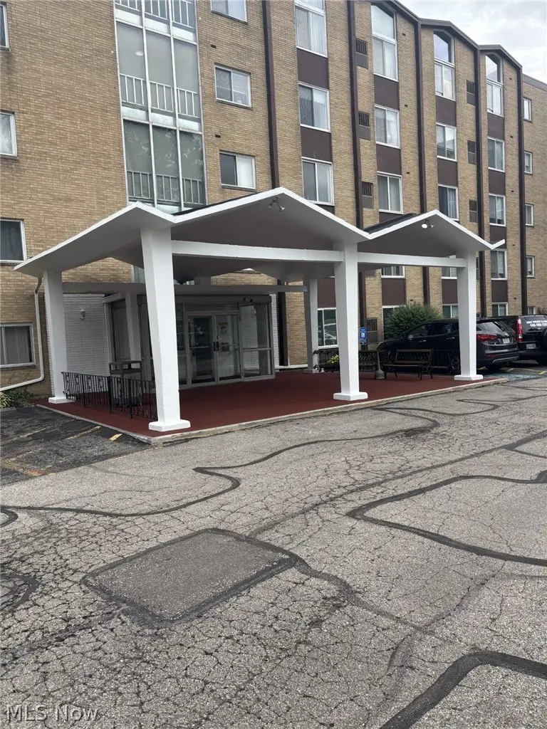 25735 Lorain Road #524, North Olmsted, OH 44070 - #2