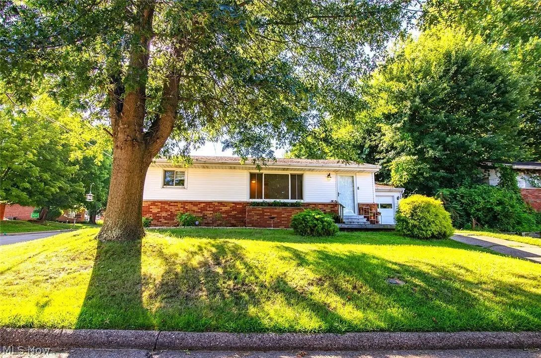 5608 6th Avenue, Vienna, WV 26105 - #1