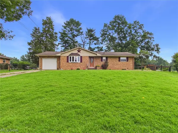 1301 Washington Gardens Circle, Washington, WV 26181