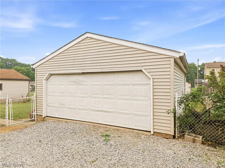 699 Saul Drive, Hubbard, OH 44425 - #3