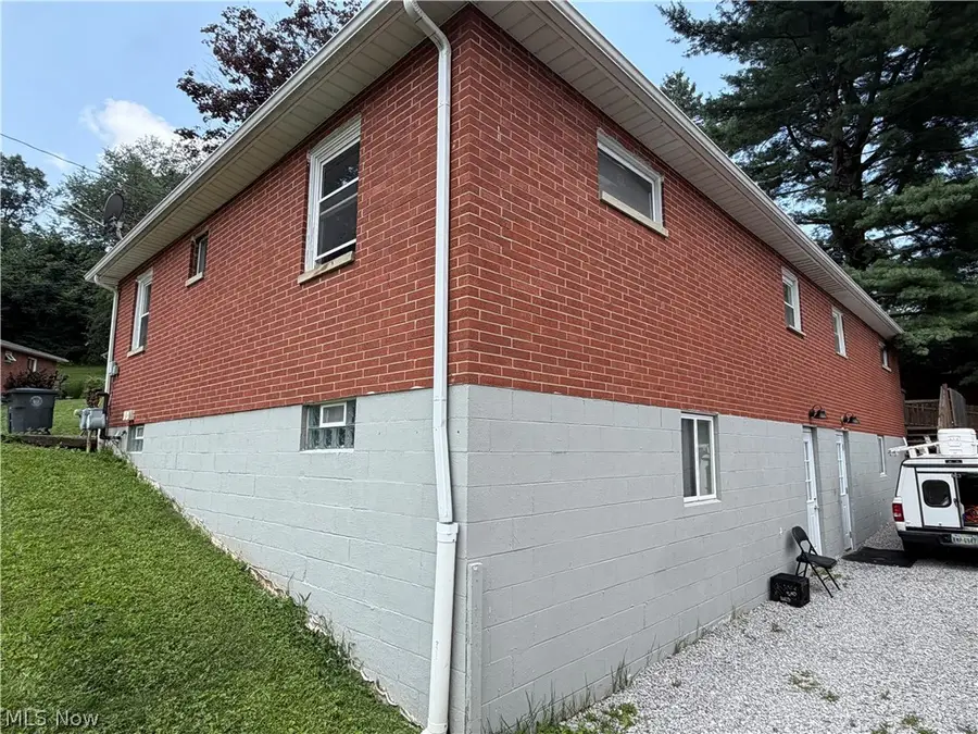 279-281 Cluster Avenue, Akron, OH 44305 - #2
